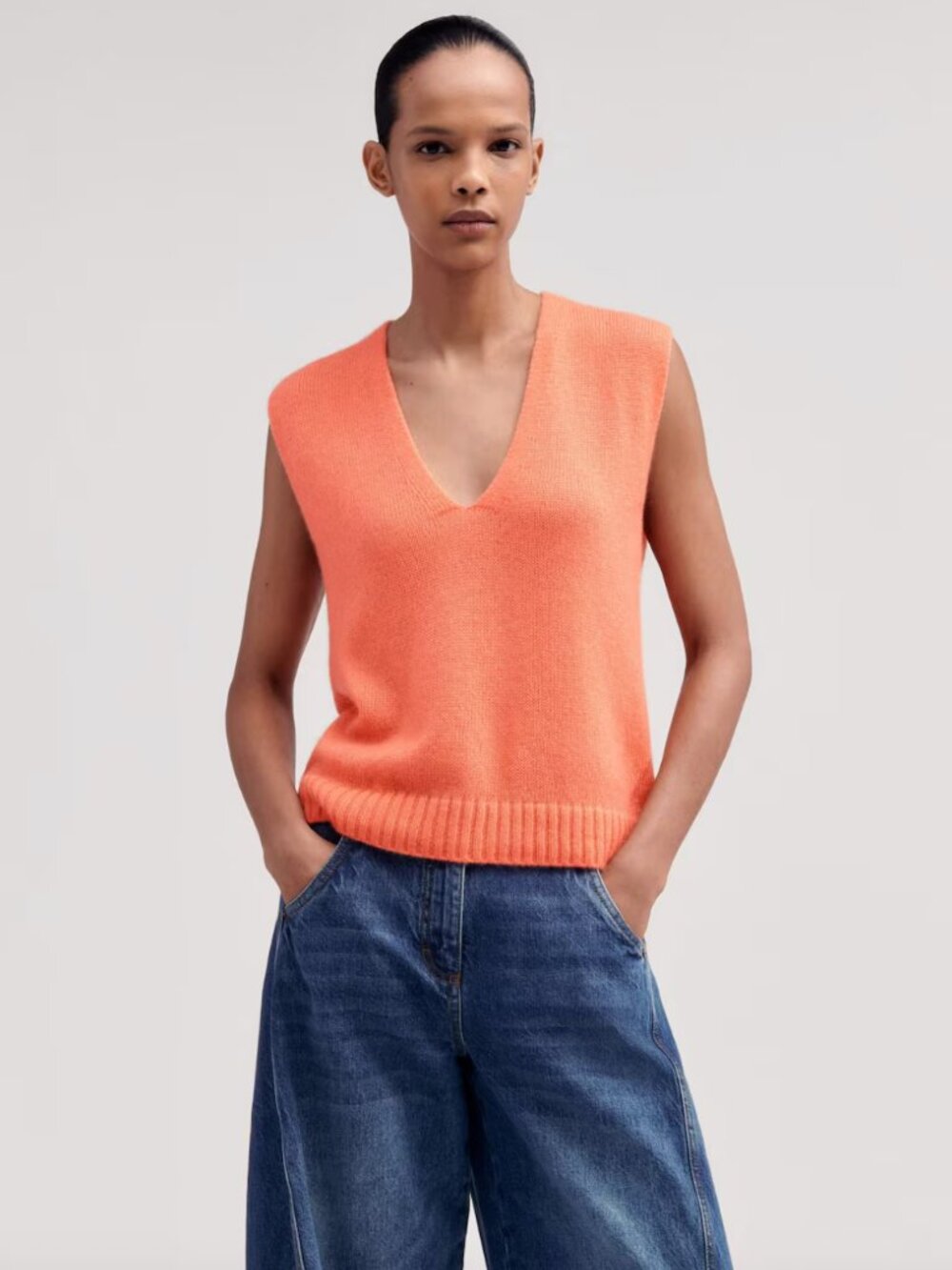 NWT ME+EM Merino Cashmere Silk V Neck Vest (Neon Peach) - Medium